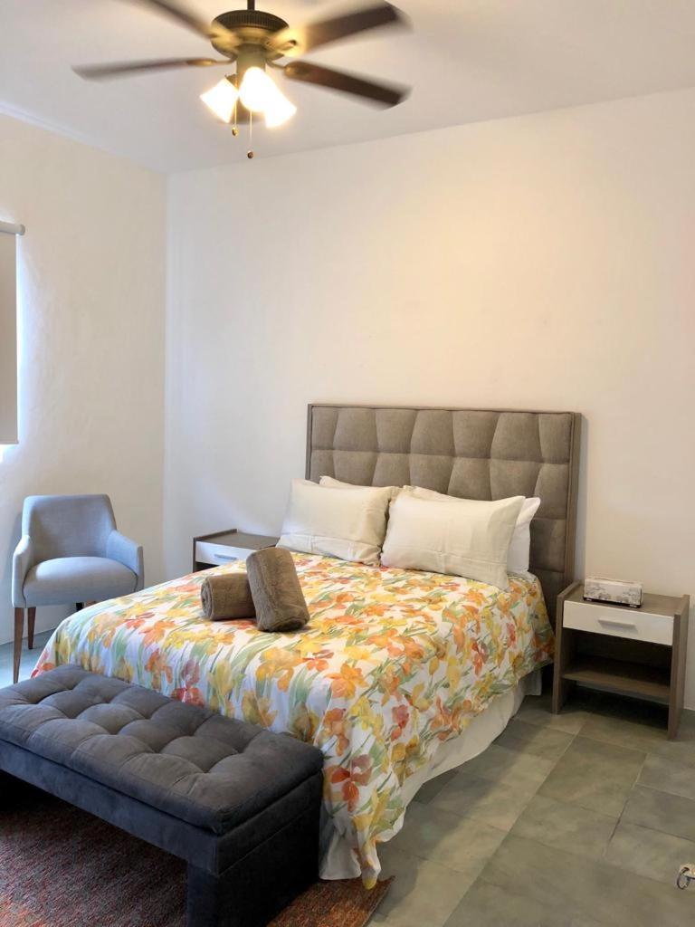 Hostal Urbano - Aeropuerto Alfredo V. Bonfil Ngoại thất bức ảnh